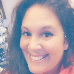 Meet your Posher, Melissa